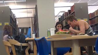 釜山图书馆 吃瓜,吃瓜群众的阅读盛宴